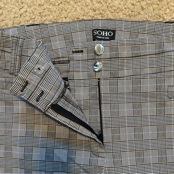 Soho Apparel Ltd Plaid Pattern Pants, Faux Pockets Front And Back, Size 14 - Picture 8 of 8